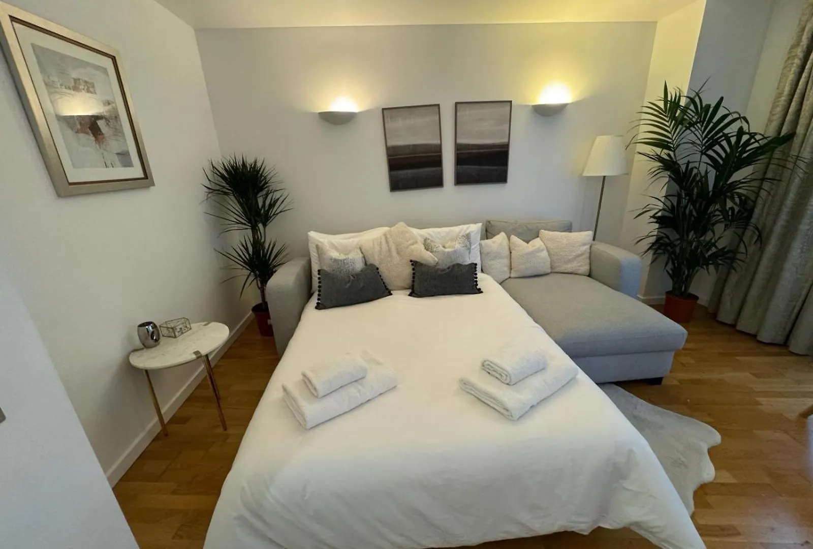 Luxury Apartment In Canary Wharf London